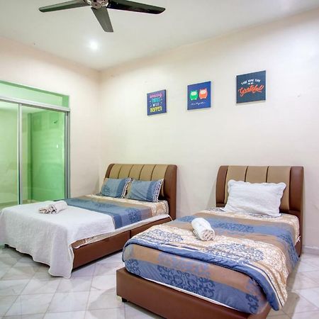 Gunung View Homestay 10 To 12 Pax Near Sunway Tambun Ipoh Eksteriør bilde