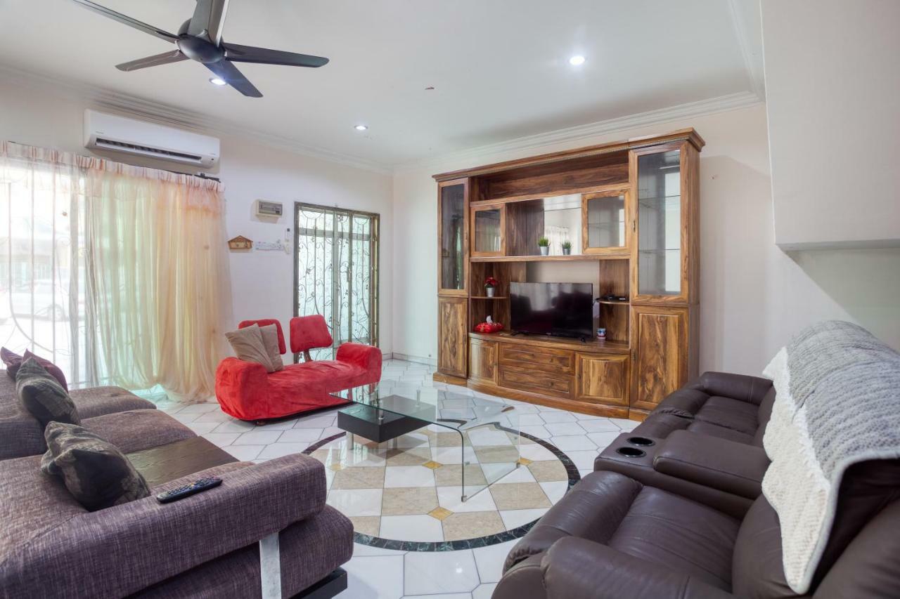 Gunung View Homestay 10 To 12 Pax Near Sunway Tambun Ipoh Eksteriør bilde