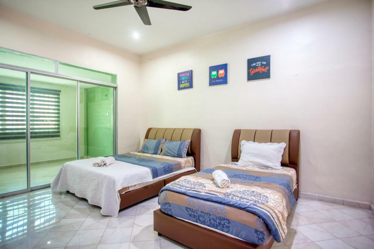 Gunung View Homestay 10 To 12 Pax Near Sunway Tambun Ipoh Eksteriør bilde