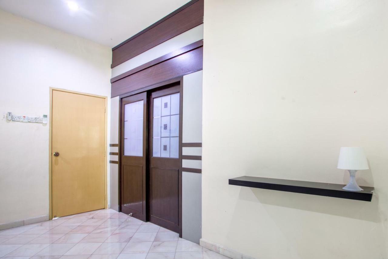 Gunung View Homestay 10 To 12 Pax Near Sunway Tambun Ipoh Eksteriør bilde