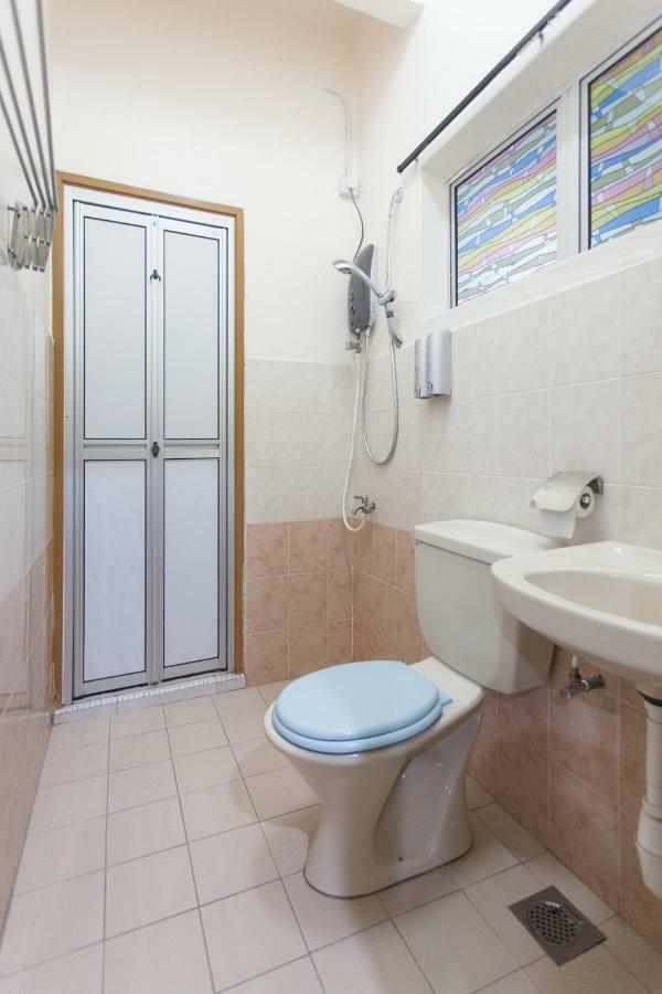 Gunung View Homestay 10 To 12 Pax Near Sunway Tambun Ipoh Eksteriør bilde